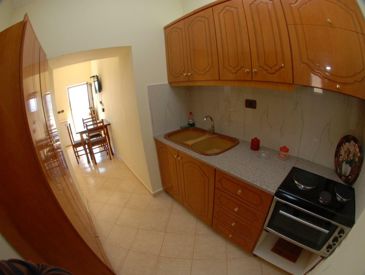 Rama Apartments ซารานเดอ ภายนอก รูปภาพ