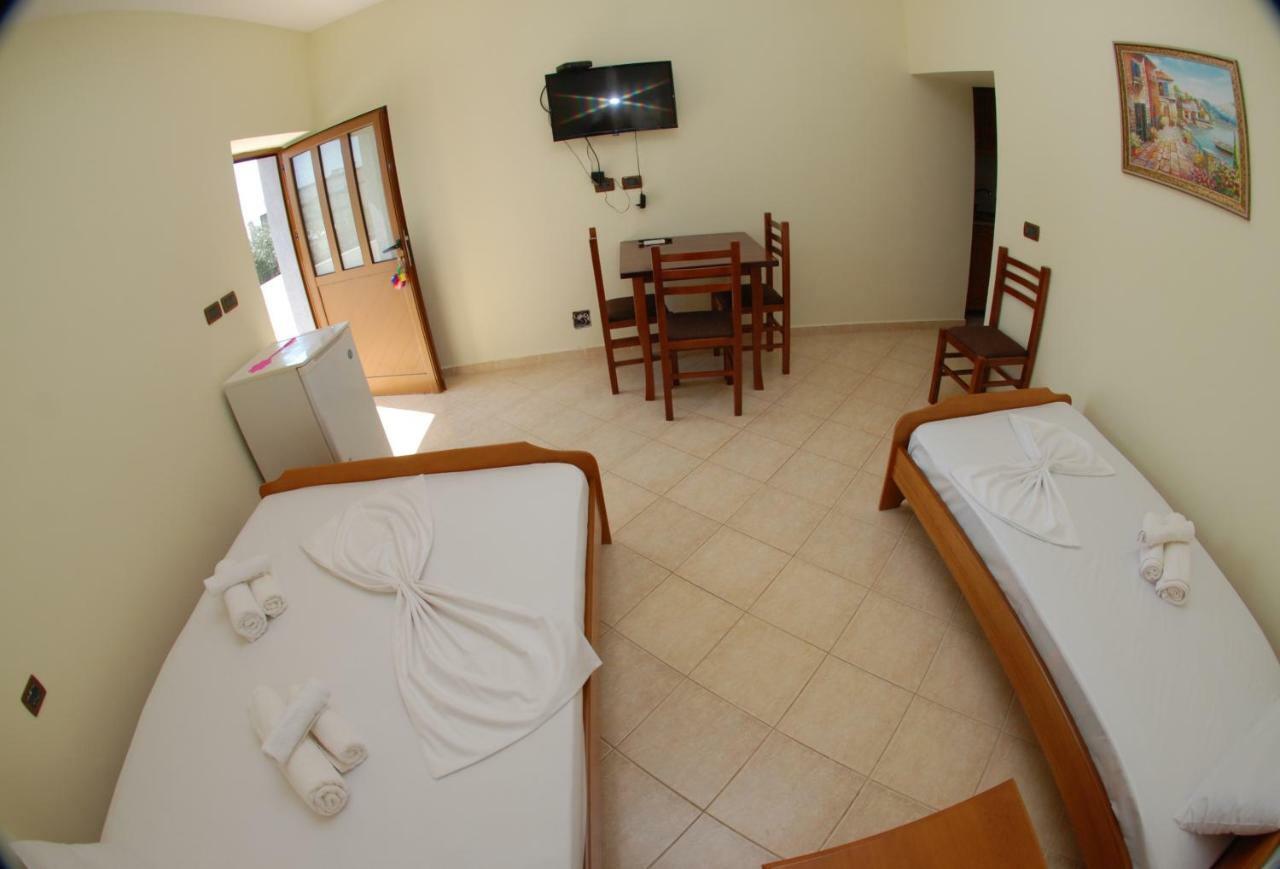Rama Apartments ซารานเดอ ภายนอก รูปภาพ
