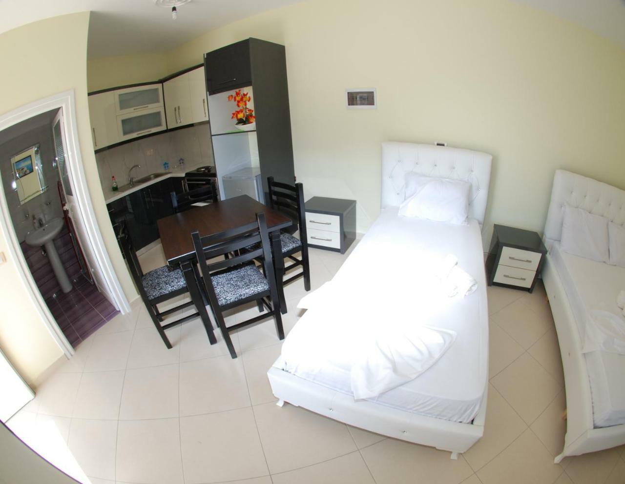 Rama Apartments ซารานเดอ ภายนอก รูปภาพ